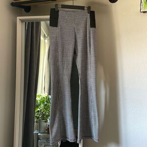 Houndstooth Flare Leggings